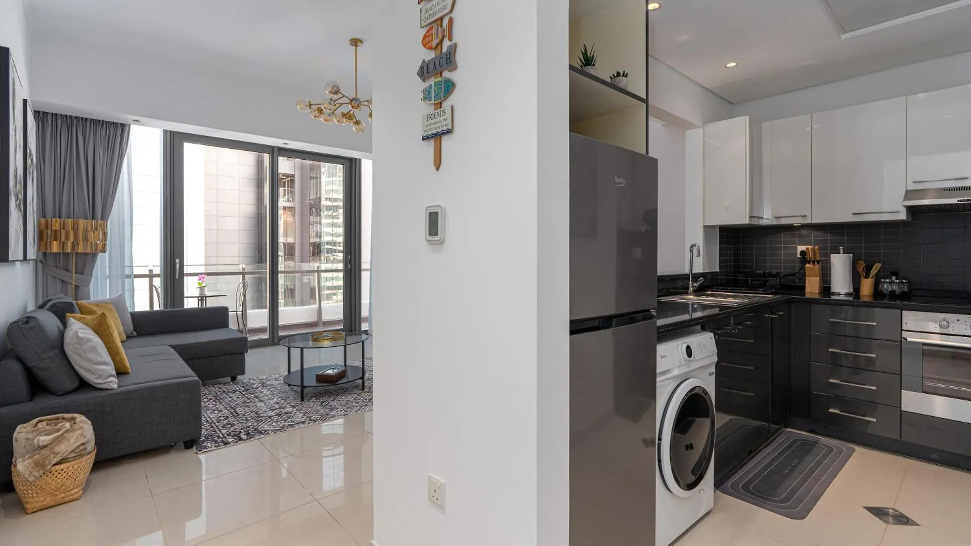 Silverene Towers - Home Of Choice Dubai Appartement