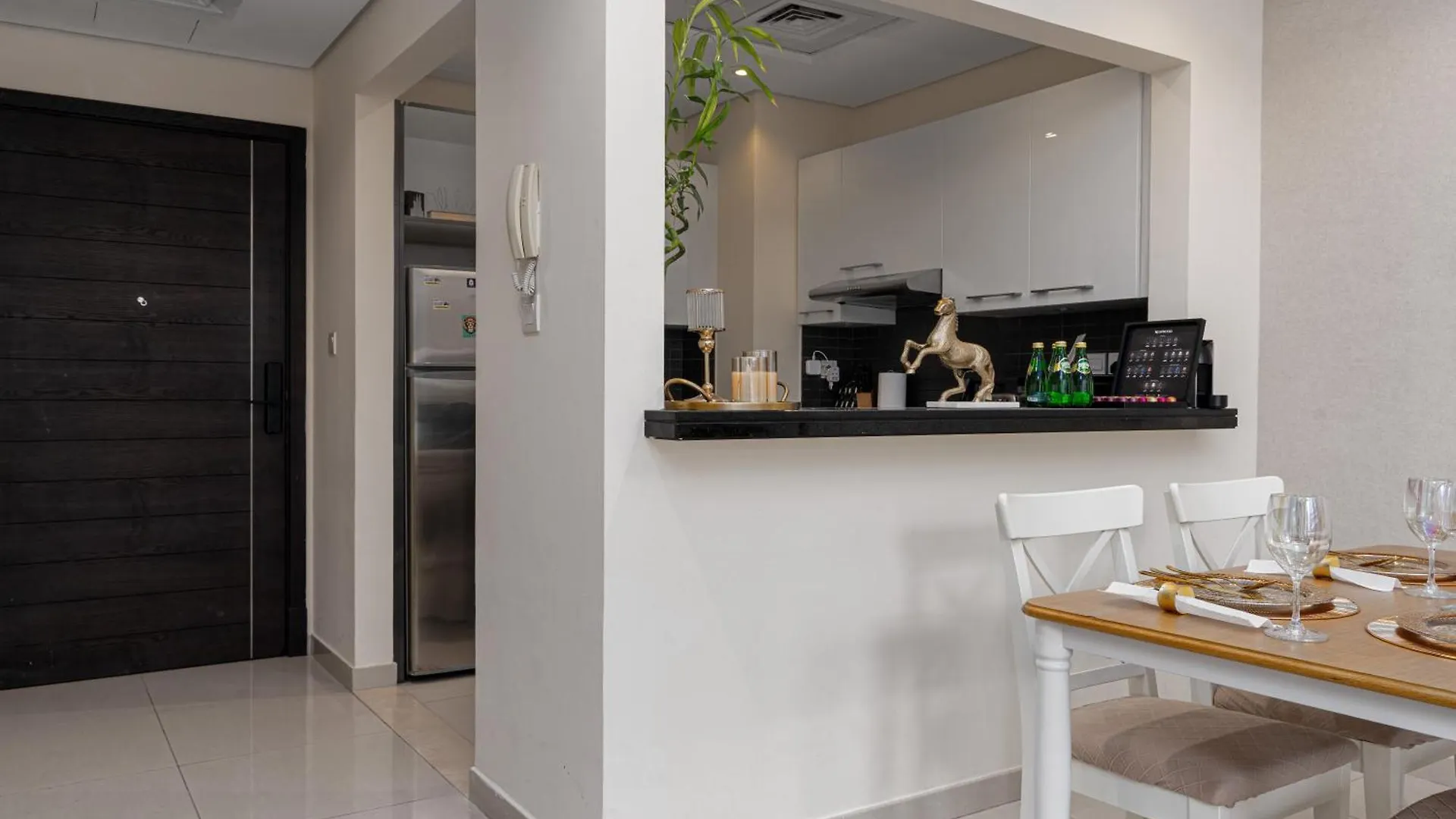 Appartement Silverene Towers - Home Of Choice Dubai