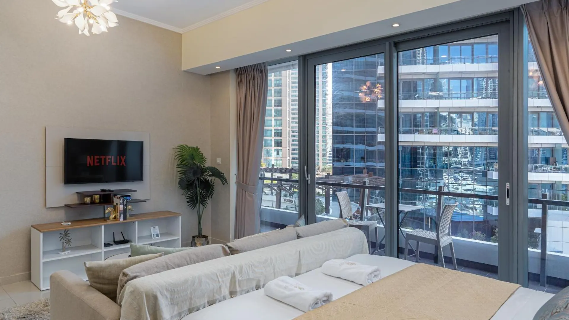 Apartment Silverene Towers - Home Of Choice Dubai